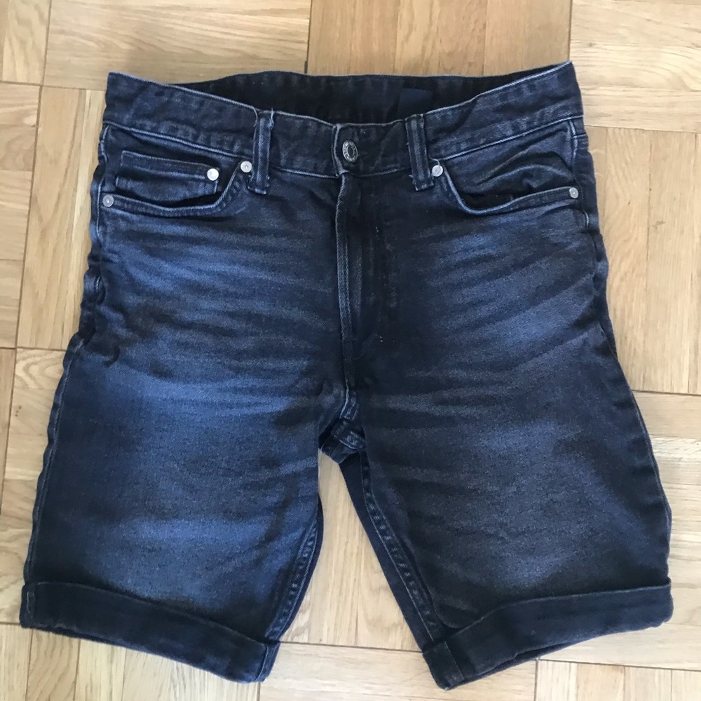 H&M black jean slim fit shorts